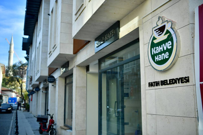 Başkan Turan, Cağaloğlu Kitapçılar Sokağı'nın Açılışı Öncesinde Hazırlıkları Yerinde İnceledi