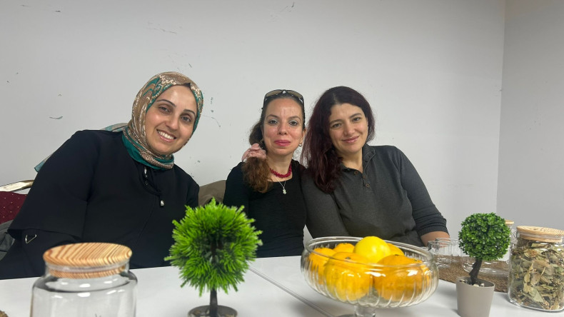 Kadın ve Aile Birimimiz ile Şifa Demliği Etkinliği: Bitkilerin Diliyle Doğal ve Sağlıklı Yaşamın Sırları Fındıkzade'de Paylaşıldı