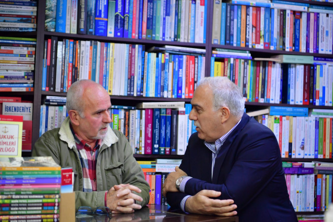 Başkan Turan, Beyazıt Sahaflar Çarşısı'nda Esnafımızla Buluşarak Kitap Geleneğini Yâd Etti