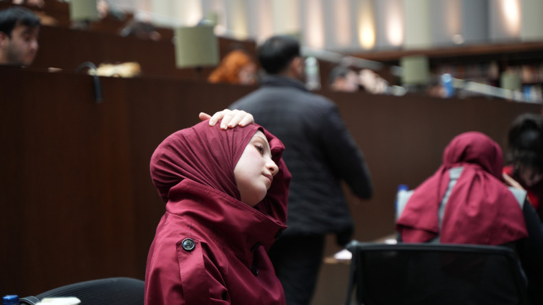 Fatih Merkez Kütüphanemizde Öğrencilerimizin Çalışma Konforunu Artıran Rahatlama Egzersizleri ile Daha Verimli Bir Gün