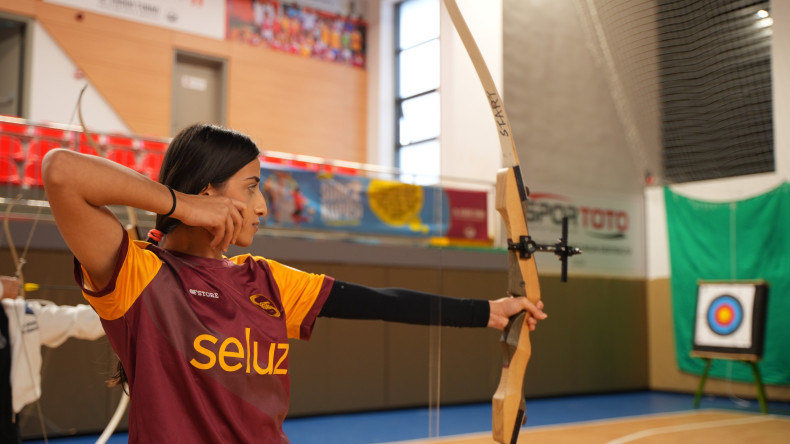 Suriçi Kupası'nda Okçuluk Heyecanı: Dört Kategoride Genç Sporcularımızın Disiplinli ve Başarılı Performansları Öne Çıktı