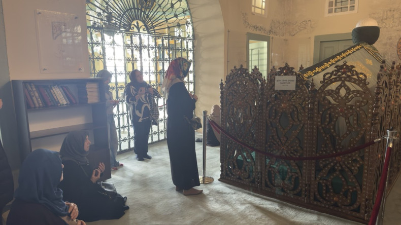 Vatandaşlarımız, “Boğaz'ın Manevi Muhafızları” Türbe Gezisi'nde Buluşuyor