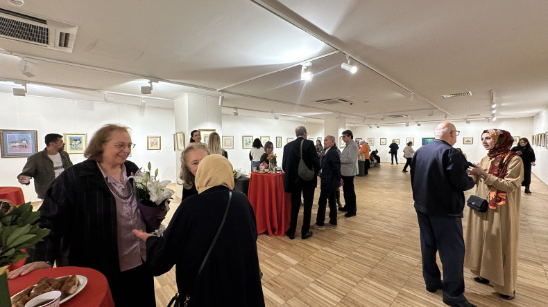 Ailenin Kalbi Anne Sergisi Kadırga'da Açıldı: Prof. Dr. Nil Sarı, Gaye Özen ve Emel Duan'ın Yorumlarıyla Türk Bezeme Sanatlarının Zarif Dünyası