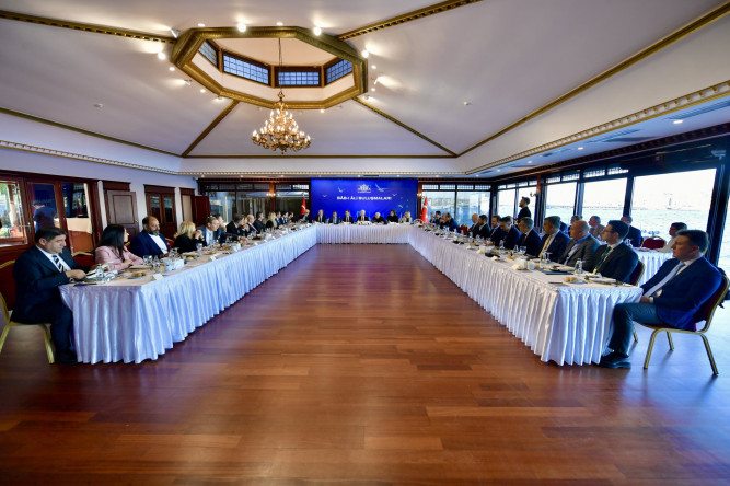 Vali Gül'ün Başkanlığındaki Bâb-ı Âli Buluşmaları'nda Başkan Turan İstanbul Turizminin Temel Önceliklerini Değerlendirdi