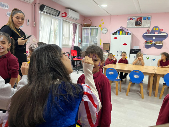 Halkla İlişkiler Ofisimizin Süperbüs'ü, Son Kale Anadolum Anaokulu'nda Miniklerimizle Buluştu