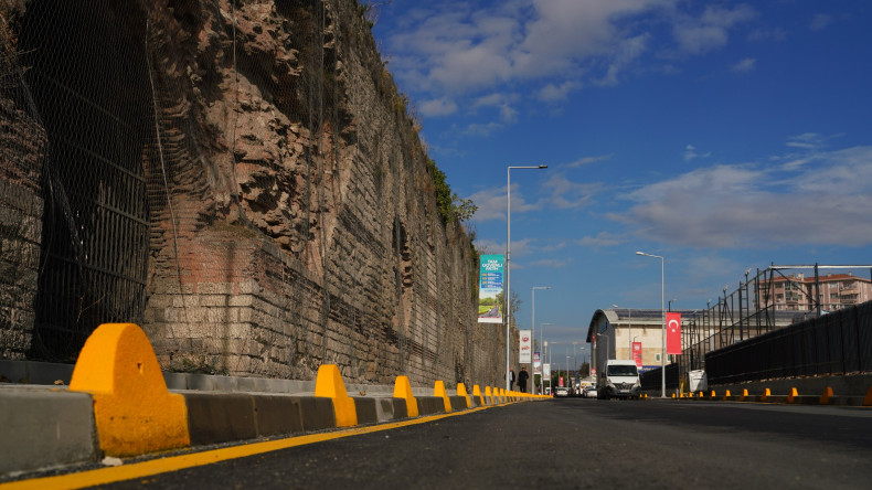 Hisaraltı Caddesi'nde Yol ve Tretuvar Yenileme Çalışmalarımız Tamamlandı: Daha Güvenli ve Düzenli Bir Ulaşım İçin Önemli Adım