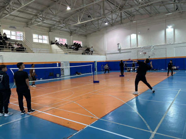 Suriçi Kupası'nda Badminton Müsabakaları Tamamlandı: Genç Sporcular Üç Gün Boyunca Kıyasıya Mücadele Etti