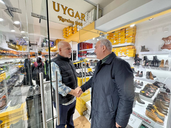 Başkan Turan, Kocamustafapaşa'da Esnaf ve Hemşehrileriyle Buluştu