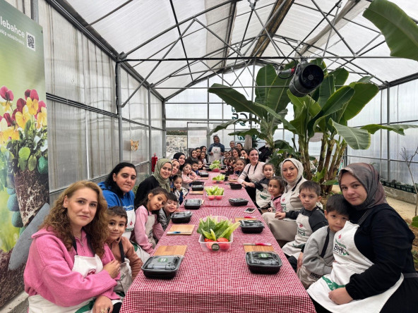 Ayvansaray Bahçe'de Anneler ve Çocuklarımız İçin Salata Zamanı