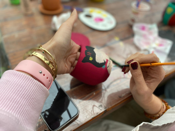 Saksılar Renklendi: Ayvansaray Bahçe'de Doğa ve Sanat Buluştu