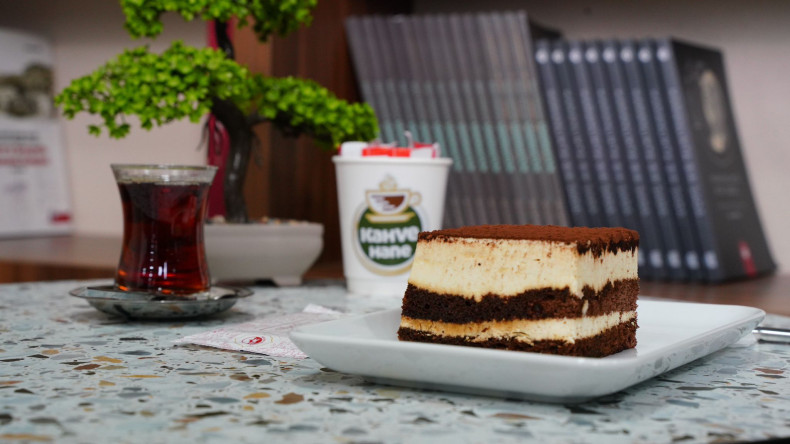 Cağaloğlu Kahvehane: Yeniden Hayata Geçen Kitapçılar Çarşısı'nda Yeni Bir Buluşma Noktası Hizmetinizde