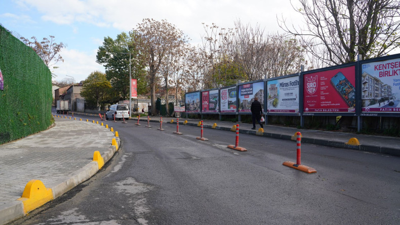 Hacı Hamza Mektebi Sokak'ta Yol ve Tretuvar Yenileme Çalışmalarımız Tamamlandı: Daha Güvenli ve Düzenli Bir Ulaşım İçin Önemli Adım