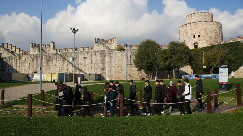 Efsaneleriyle Ünlü Yedikule Hisarı'nda Öğrencilerimizle Tarihe Yolculuk