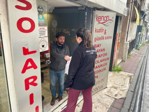 Halkla İlişkiler Ofisimiz İlçemizdeki Güzellik Merkezlerine Ziyaretlerde Bulunarak Hediyeler Takdim Etti