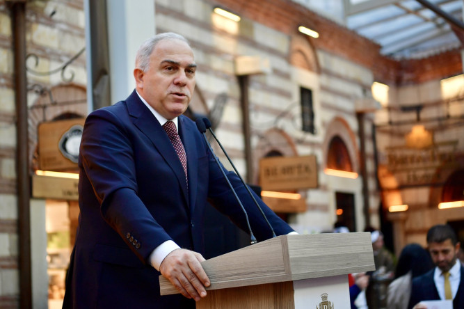 Başkan Turan, Dünya Türk Kahvesi ve Kültürü Günü'nde Beta Yeni Han'da Vatandaşlarımızla Buluştu