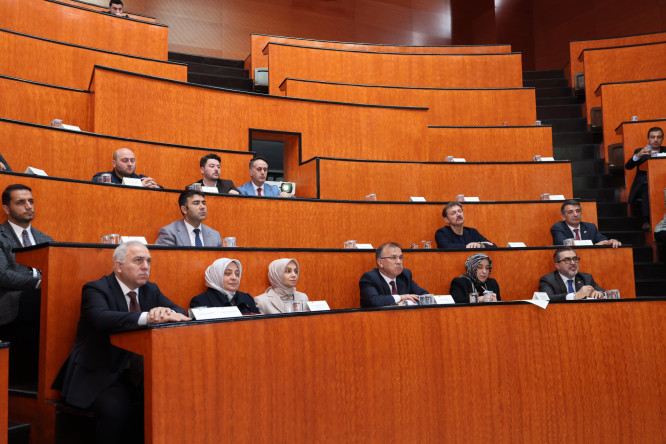 Başkan Turan, Cerrahpaşa Tıp Fakültesi Hastanesi'ndeki Yenileme Çalışmalarında Gelinen Aşamayı Yerinde Değerlendirdi