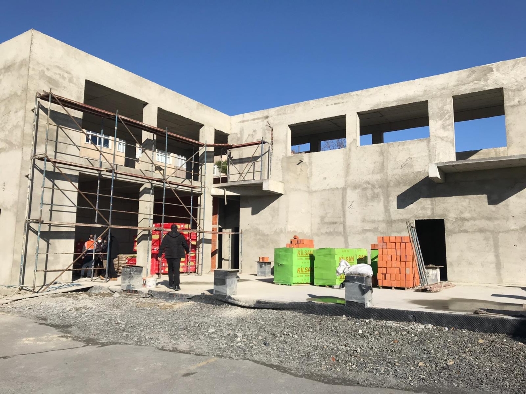 yeni kütüphane yükseliyor