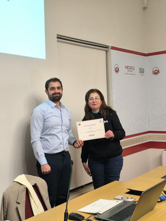 Medrese Davutpaşa'da Aile Akademisi Programı Altı Haftalık Eğitim Sürecinin Ardından Tamamlandı