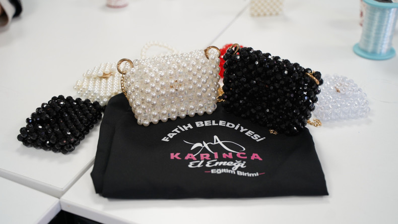 KARINCA El Emeği Eğitim Birimi'nden Keyif Dolu Atölye: Boncukların Zarafeti Yavuz Selim'de Buluştu