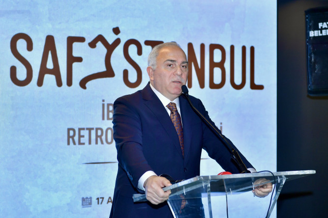 Başkan Turan'ın Katılımıyla “SafiStanbul – İbrahim Safi Retrospektif Sergisi”, Nusret Çolpan Sanat Galerisi'nde Açıldı
