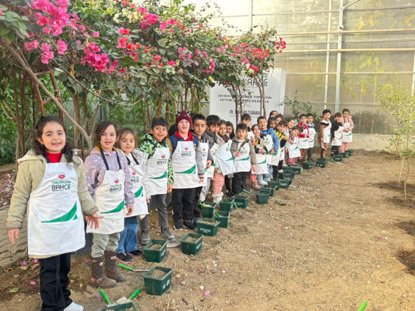 Öğrencilerimizle Yedikule Bahçe'de Doğayla İç İçe Bir Gün