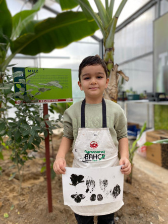 Ayvansaray Bahçe'de Çocuklarımızla Botanik Baskı Yapıyor, Doğanın İzlerini Kağıda Taşıyoruz