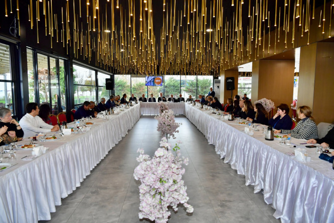 Vali Gül ve Başkan Turan'ın Katılımıyla Tarihî Yarımada Danışma Kurulu Toplantısı Gerçekleştirildi, Yönetim Planı Süreci Değerlendirildi