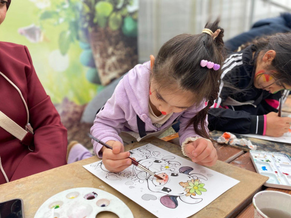 Ayvansaray Bahçe'de Çocuklarımız Suluboya Atölyesi ile Sanatı ve Doğayı Keşfetti