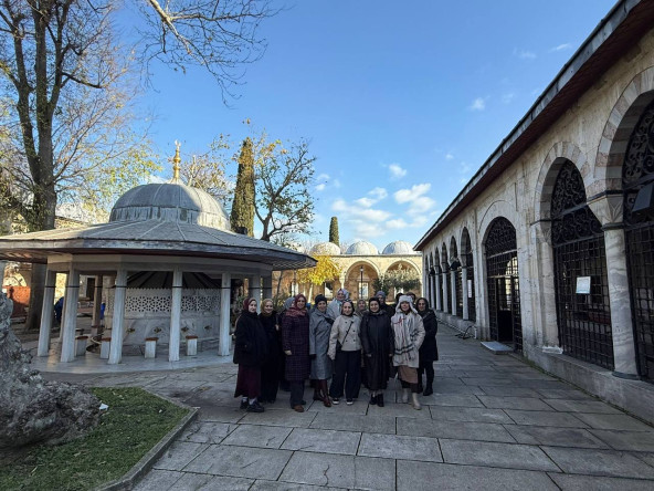 Kadın ve Aile Birimimiz ile Kadın İzleri Gezisi: Sultanların Mirası ve Kadınların Tarihteki İzleri Yerinde Keşfediliyor