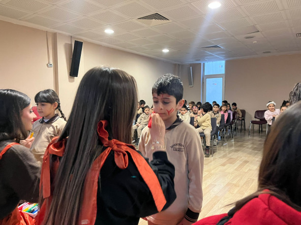 Halkla İlişkiler Ofisimizin Süperbüs'ü, İskenderpaşa İlkokulu'nda Miniklerimizle Buluştu