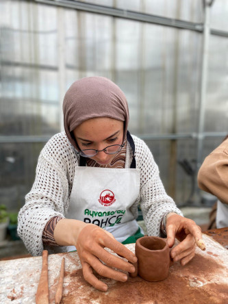 Ayvansaray Bahçe'de Doğayla İç İçe Kil Seramik Buluşması