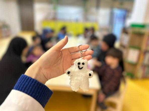 Anne ve Çocuklarımız, Kariye Çocuk Kütüphanesi'nde Peluş Anahtarlık Etkinliğinde Ortak Üretimde Buluştu