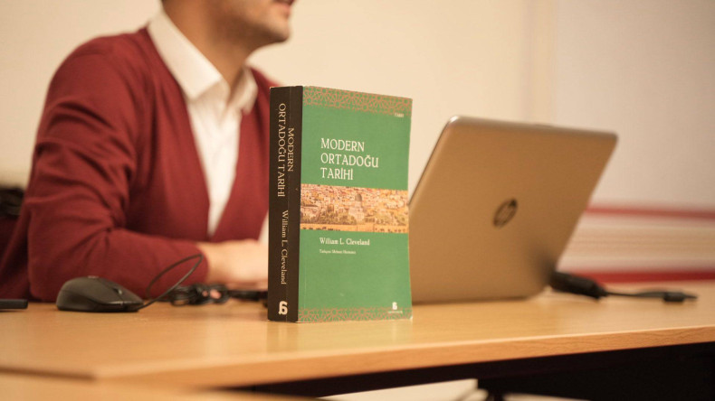 Medrese Davutpaşa'da Modern Orta Doğu Tarihi Akademik Okumalar Çerçevesinde Ele Alındı