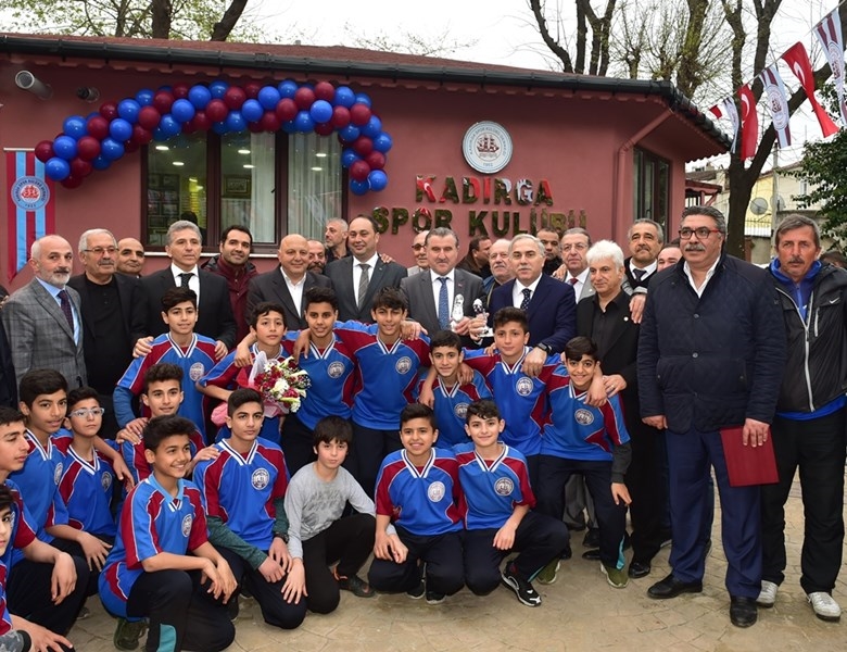 Kadırga Spor Kulübü'nün Yenilenen Lokal Binası Törenle Açıldı