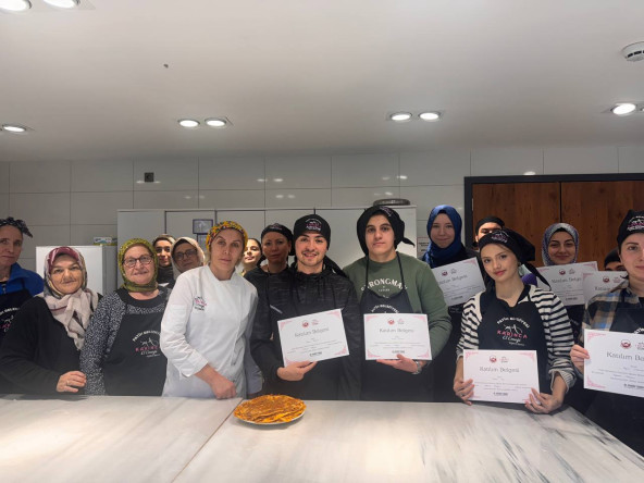 KARINCA El Emeği Eğitim Birimi'nden Silivrikapı'da Kayseri Yağlaması ile Lezzet Yolculuğu