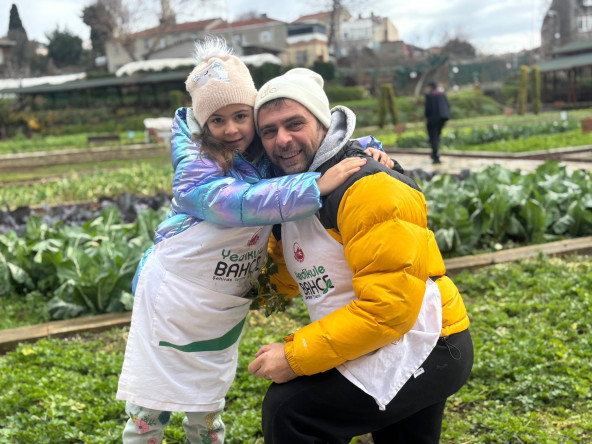 Yedikule Bahçe'de Babalar ve Çocuklarımız İçin Salata Zamanı