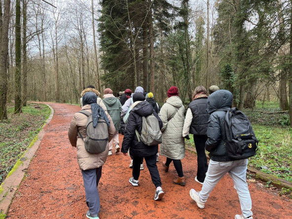 Vatandaşlarımız, Kadın ve Aile Birimimizin Belgrad Ormanı'ndaki Trekking Etkinliğiyle Doğayla Buluştu