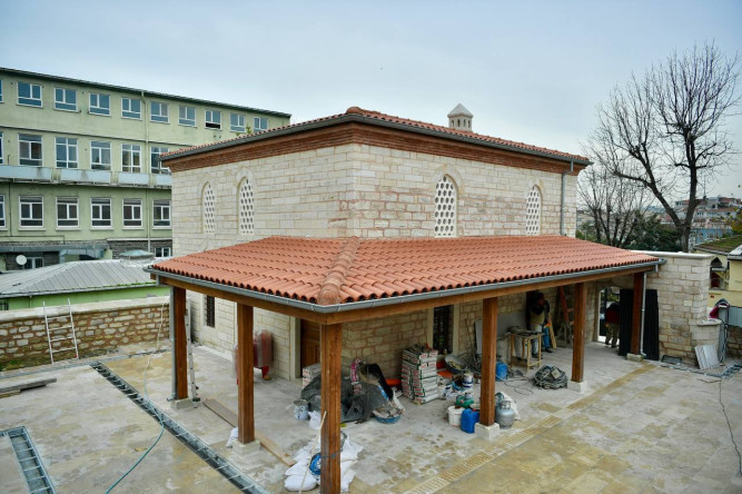 Başkan Turan, Kasım Ağa Sıbyan Mektebi'ndeki Restorasyon Sürecini Yerinde İnceledi, Kahvehane Projesine İlişkin Değerlendirmelerde Bulundu