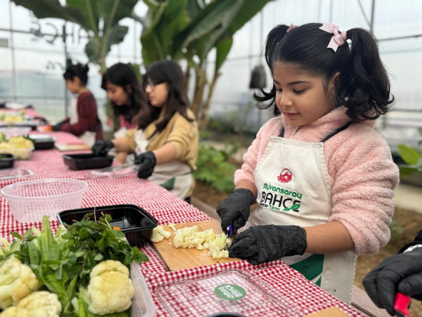 Yedikule Bahçe'de Anneler ve Çocuklarımız İçin Salata Zamanı