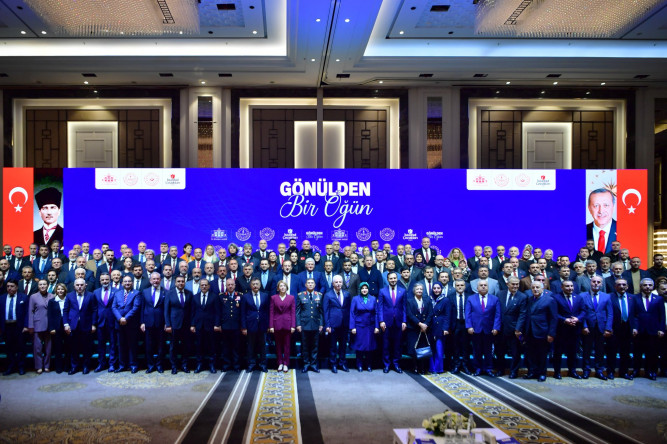 Vali Gül ve Başkan Turan'ın Katılımıyla “Gönülden Bir Öğün” Projesi Tanıtım Programı Gerçekleştirildi