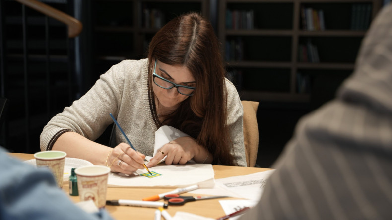 Köklerden Kumaşa: Neslişah Sultan Fikir Atölyesi'nde Anadolu Motiflerinin İzinde Bir Atölye