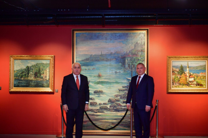 Başkan Turan'ın Ev Sahipliğinde Macaristan ve Fransa Başkonsoloslarının “Safİstanbul” Sergisi ve Kütüphane Ziyareti