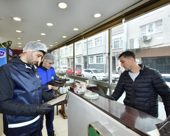 Restoranlara Yönelik İlçe Geneli Denetimleri Ruhsat ve Denetim ile Zabıta Ekiplerimizce Sürdürülüyor