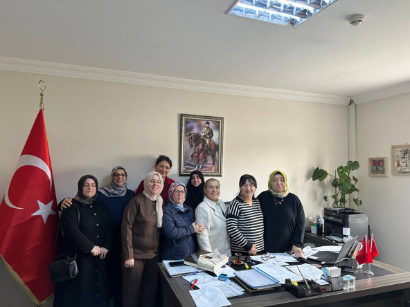 KARINCA El Emeği Eğitim Birimimizden Sosyal Sorumluluk Çalışması: Yeşilköy Çocuk Evleri'ndeki Öğrencilerimize Kıyafet ve Hediyeler Ulaştırıldı