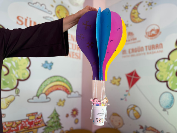 Sümbül Efendi Çocuk Kütüphanesi'nde “Uçan Balonumla Hayallerime Yolculuk” Programında Çocuklarımız Kendi Uçan Balonlarını Tasarladı