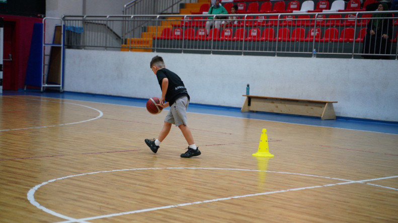 Fatih Belediyesi'nden Geleceğin Basketbol Yıldızlarına Destek