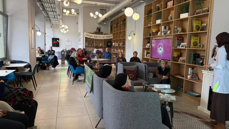 Yadigâr Kahvesi'nde Kronik Hastalığı Bulunan Büyüklerimize Yönelik Ramazan Ayında Sağlıklı ve Dengeli Beslenme Semineri