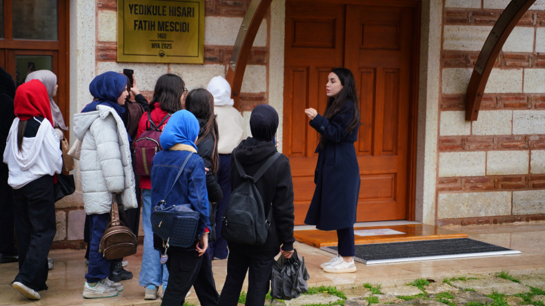Efsaneleriyle Ünlü Yedikule Hisarı'nda Öğrencilerimizle Tarihe Yolculuk