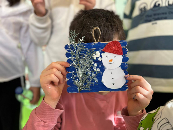 FANÇO'dan Miniklerimize Keyifli Atölye: Kış Temalı Kapı Süsü Tasarımı