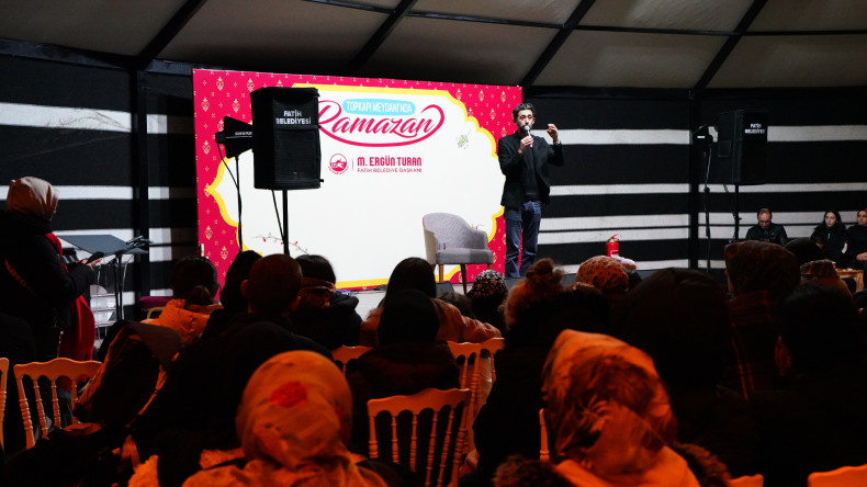 Topkapı Kaleiçi Meydanı'nda Ramazan Akşamları Devam Ediyor: Vatandaşlarımız Mehmet Ercan Söyleşisinde Buluştu